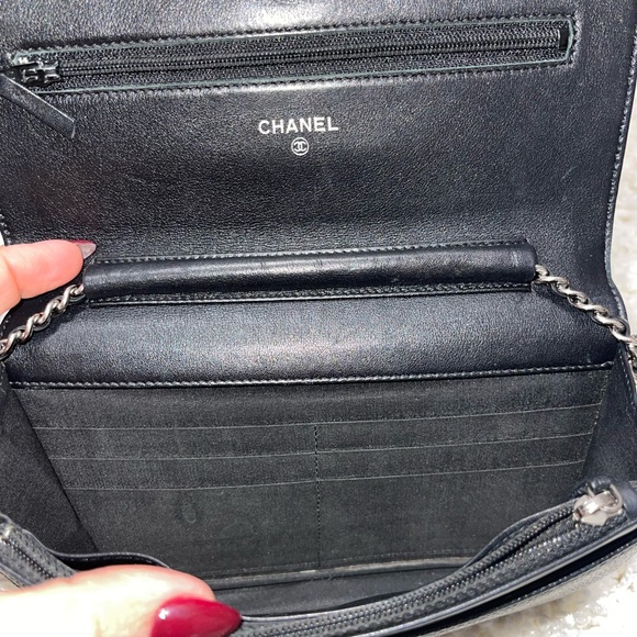 CHANEL Timeless Classic Wallet on a Chain - Picture 9 of 11